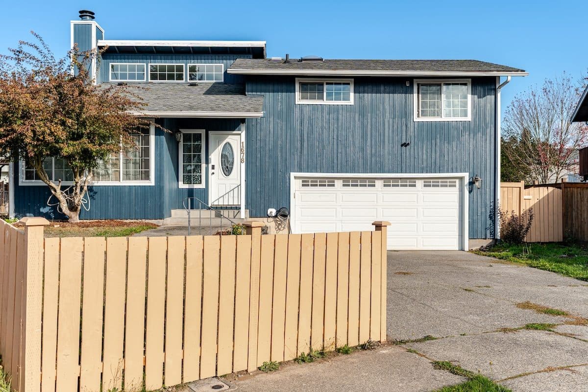 A King bed | Remodel Home 3BR | Entertainment Room