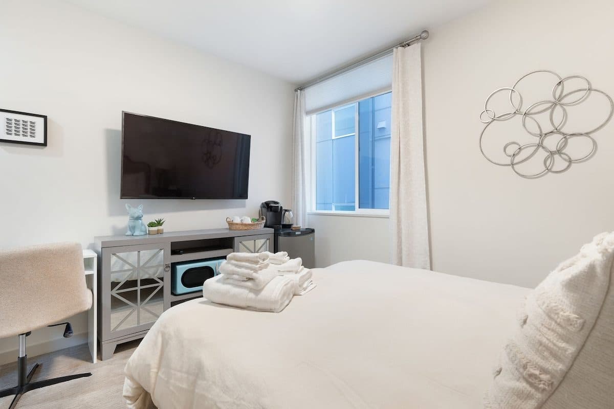 Cozy Room in the Heart of Fremont, Seattle